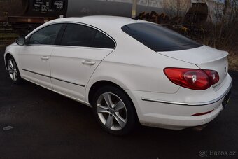 Volkswagen Passat CC 2,0 TDi DSG SUPER STAV - 4