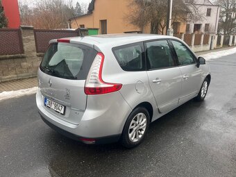Renault Scénic III 1.6 DCI - 4