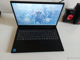notebook Lenovo V15--12 generace--6 jadro - 4