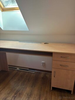 Stůl (psací/kancelářský) - 4