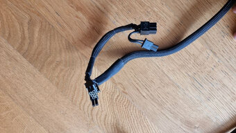 Zdroj Corsair RM650x Gold 650W - 4