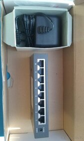 Planet _Fast Ethernet Switch - 4