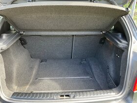DÍLY Z BMW E81 120D MOTOR KO - 4
