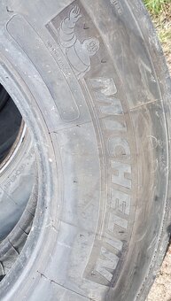 315/80R22,5 - 4