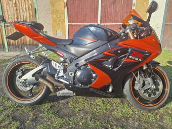 Suzuki GSX-R 1000 - 4