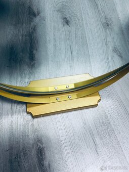 Kulaté zrcadlo na kosmetický stůl - 4