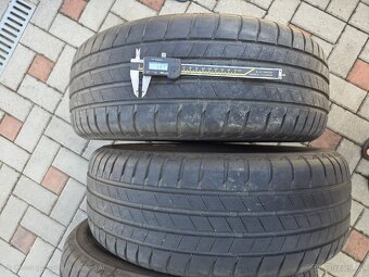 Letnípneu Bridgestone 215/60R16 - 4