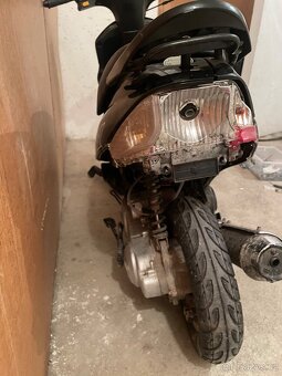 Skútr 50cc 4T na ND - 4