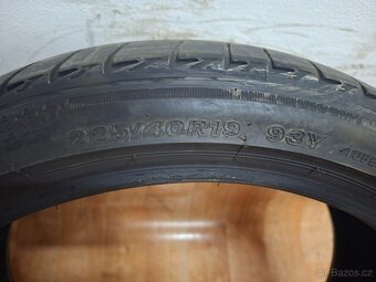 Letní pneu 225/40/19 Bridgestone 2ks - 4
