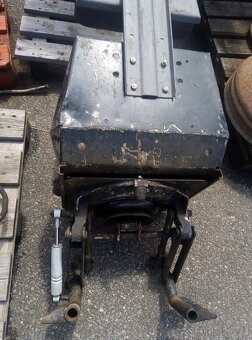 Sedačka řidiče Zetor - 4