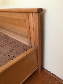 Manželská postel z masivu - jasan - 4