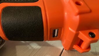 Nabíječka + Baterie Black and Decker - 4