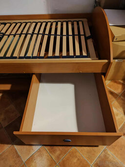 Postel s polohovacím roštem - 4