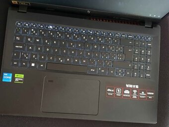 VÝKONNÝ HERNÍ NOTEBOOK ACER NITRO-RTX4050-10tijádro I5 13.g - 4