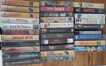 VHS kazety, VHS přehrávače, DVD přehrávač - 4