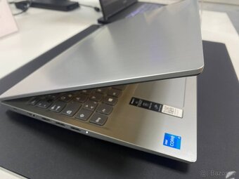 LENOVO Ideapad 3 15ITL05 15,6“/Intel Core i3-11.gen /SSD 240 - 4