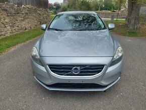 Volvo V40 D3 2.0 D  140.769 km - kroupy - 4
