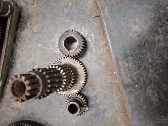 Ozubená kola k soustruhu - 4