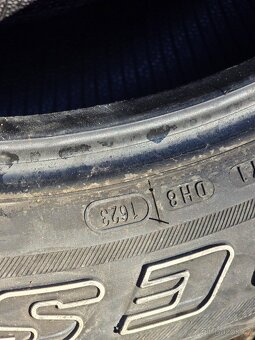 Gumy  275/55 R20 - 4