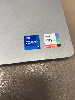 DELL Vostro 15 3530 - 4