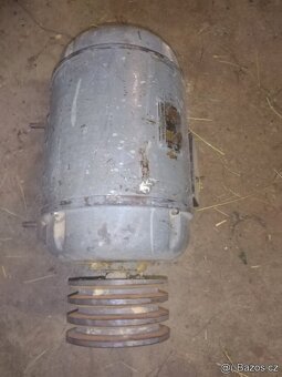 Motor z Dřevoobraběcí Frézy 3 Kw, 2000 otáček za minutu - 4