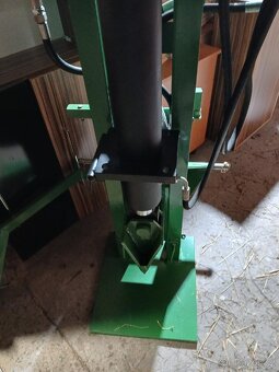 Štípačka za traktor - 4