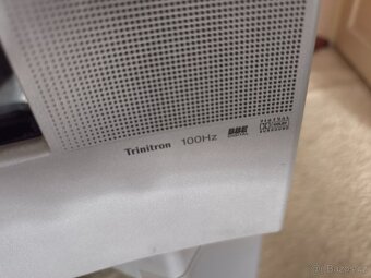 82 cm Wega trinitron , originální stolek a ovladač,top stav - 4