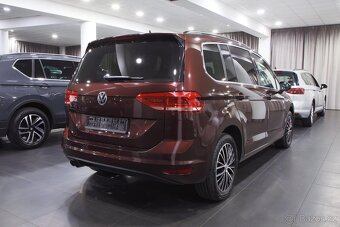 VW Touran Highline 2.0 TDI 110kW DSG / Webasto / Záruka - 4
