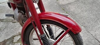 Jawa 250 pérák - 4