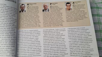 Kniha Houby - česká encyklopedie - vydání první - 4
