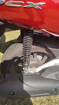 Prodám Honda PCX rok 2019 najeto 6000km - 4