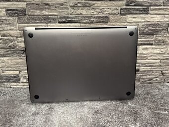 CTO MacBook Pro 15" 2017 i7 / 16GB / 500GB / Pro 560 - 4