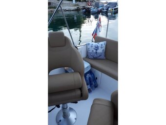 AM Yacht 565 + Mercury F 150 + trailer - POUŽITÁ - 4