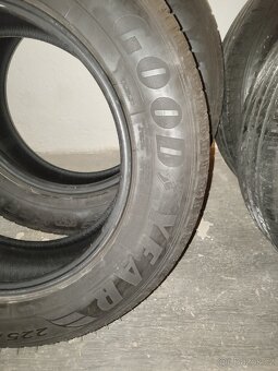 Letní pneu Goodyear 225/65 R17 - 4