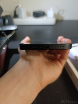 IPhone 16Pro Max černý titan 256gb 100% baterka - 4