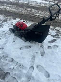 Sekačka Honda hrx476 - 4