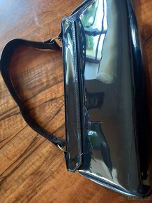 Jednoduchá elegantní kabelka - 4