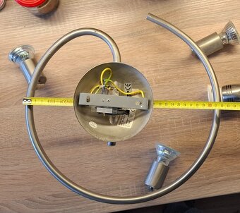 2 lustry s 6 led žárovkami - 4