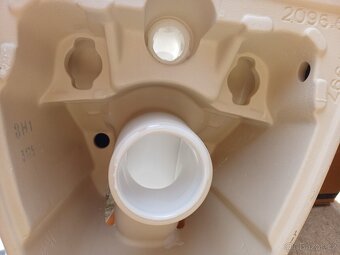 Prodám NOVÉ WC a umyvadlo - 4