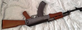 Samopal  Typ 118-m  je replika AK 47 Kalašnikov manuál - 4