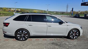 Škoda superb Kombi 12/2020 - 176 kw . 4x4 - 4