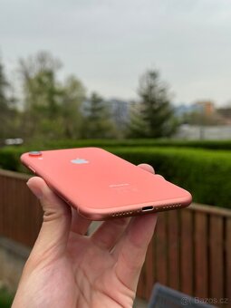 iPhone Xr, 128GB, korálové barvy - 4