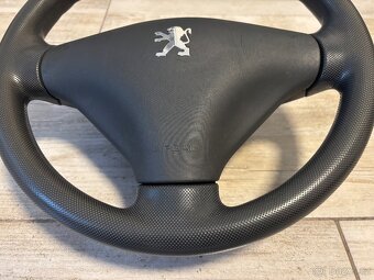 Volant Peugeot 107 - 4