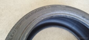 Prodám 2 letní pneumatiky 225/45 R17 - 4