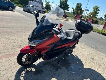Honda Forza 125 2018 řp. B - 4