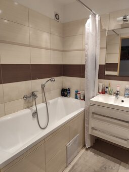 Byt 3+1, 70m2, lodžie, Strašnice - 4