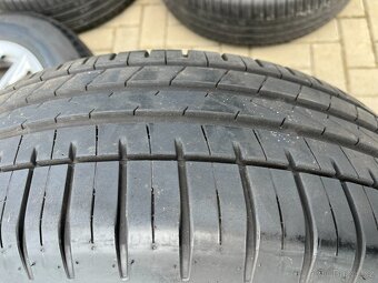 4x zánovní alu disky 5x112 R17, letní pneu 80% - 4