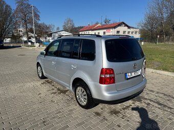 VW Touran 2,0TDi 103kW - 4