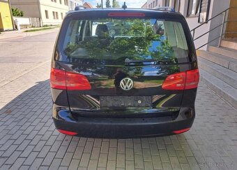 Volkswagen Touran 1,6 Comfortline nafta manuál 77 kw - 4