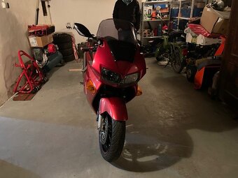 Honda VFR 800 Fi - 4
